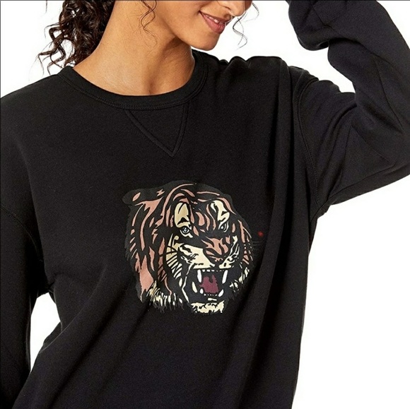 Betsey Johnson | Tops | Nwt Betsey 